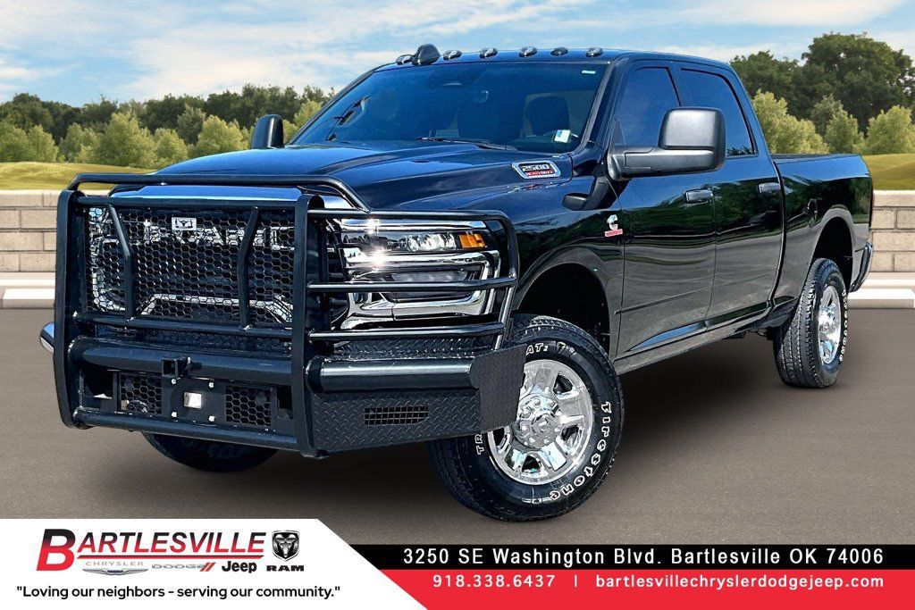 Used 2025 RAM 2500 Tradesman w/ Chrome Appearance Group AWD/4WD image 1
