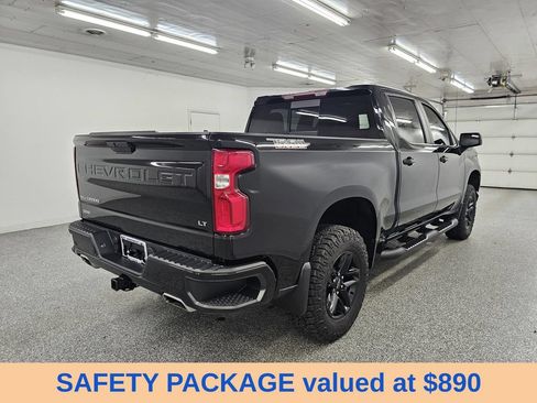 Used 2021 Chevrolet Silverado 1500 LT Trail Boss w/ Convenience Package II AWD/4WD image 4