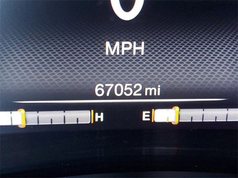 Used 2020 Jeep Renegade Altitude w/ UConnect 8.4 Nav Group image 30