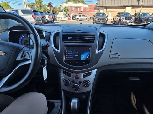 Certified 2015 Chevrolet Trax LT w/ LT Sun and Sound Package AWD/4WD image 15