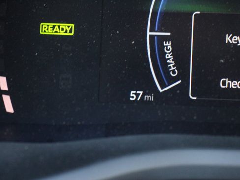 Certified 2025 Toyota Camry LE w/ Convenience Package image 30