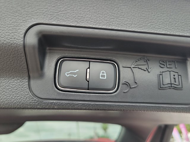 Used 2023 Ford Explorer ST w/ Equipment Group 401A AWD/4WD image 7