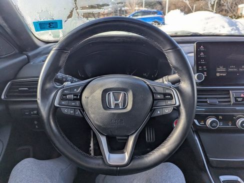 Used 2022 Honda Accord Sport image 24