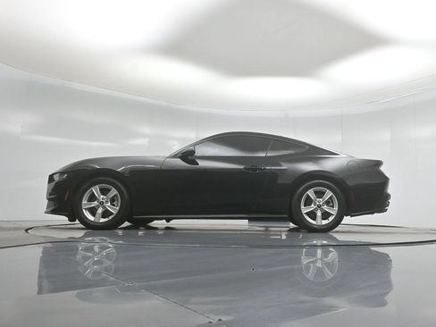 Used 2024 Ford Mustang Coupe RWD image 44