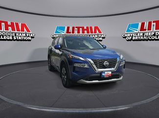 Used 2023 Nissan Rogue SV FWD video 2