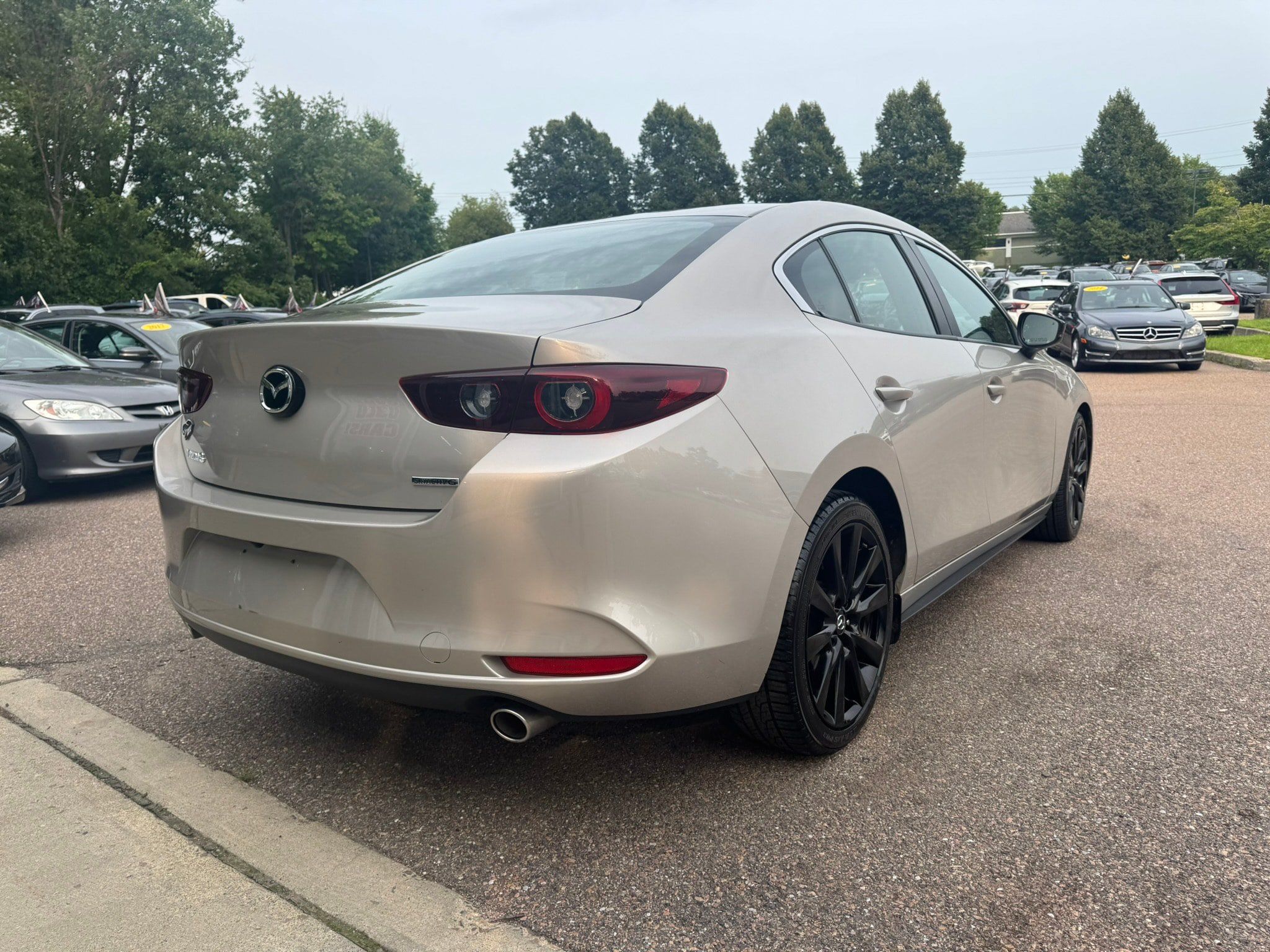 Used 2024 MAZDA MAZDA3 s FWD image 7