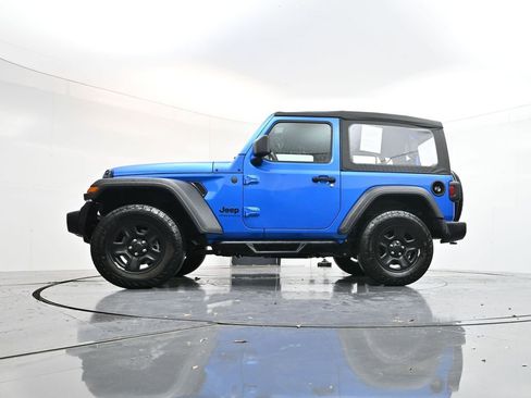 Used 2025 Jeep Wrangler Sport AWD/4WD image 29