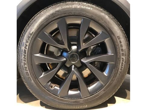 Used 2023 Tesla Model X image 11