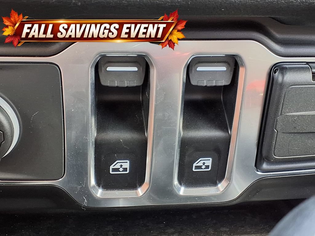 Used 2025 Jeep Wrangler Sport AWD/4WD image 22