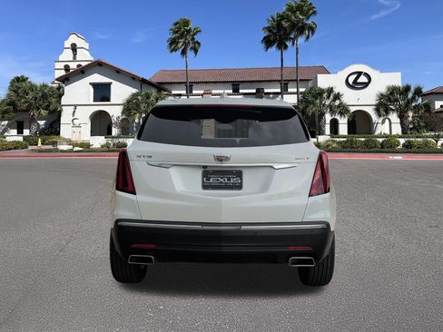 Used 2023 Cadillac XT5 Luxury FWD image 3