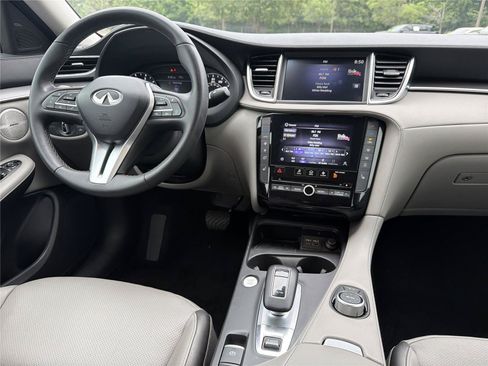 Used 2024 INFINITI QX50 Luxe AWD/4WD image 10