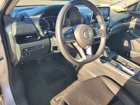 Used 2023 Nissan Sentra SV image 12