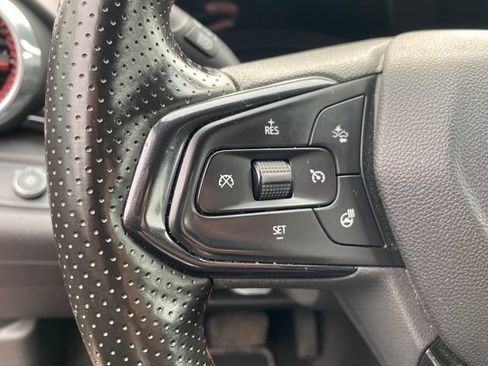 Certified 2024 Chevrolet Trax RS w/ Sunroof Package FWD image 10