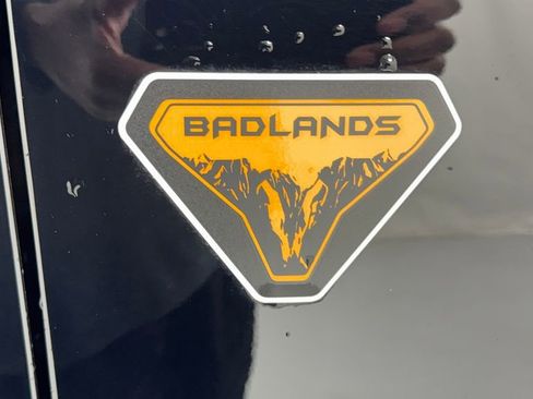 Used 2025 Ford Bronco Badlands AWD/4WD image 38