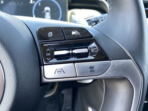 Certified 2023 Hyundai Tucson Limited AWD/4WD image 28