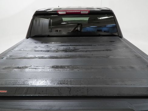 Used 2025 Chevrolet Silverado 1500 LT AWD/4WD image 10