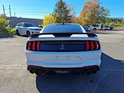 Used 2022 Ford Mustang Shelby GT500 w/ Technology Package image 5