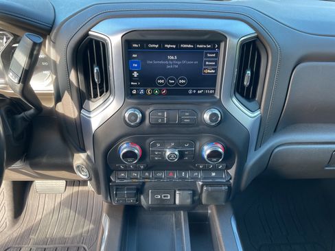 Used 2021 GMC Sierra 1500 SLT image 20