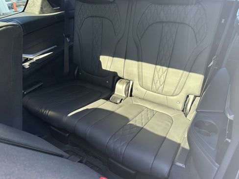 Used 2024 BMW X7 xDrive40i w/ Executive Package AWD/4WD image 14