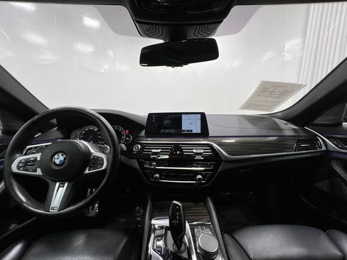 Used 2018 BMW M550i xDrive AWD/4WD image 20