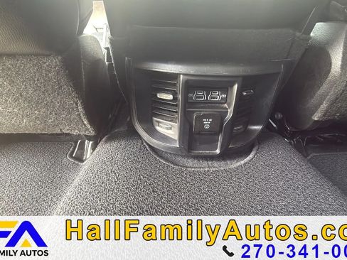 Used 2024 RAM 2500 Laramie AWD/4WD image 17