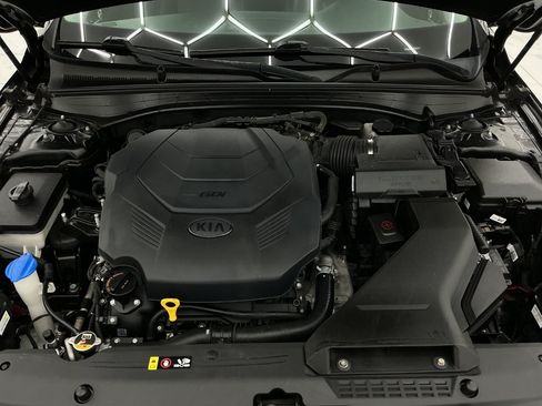 Used 2018 Kia Cadenza Premium FWD image 45