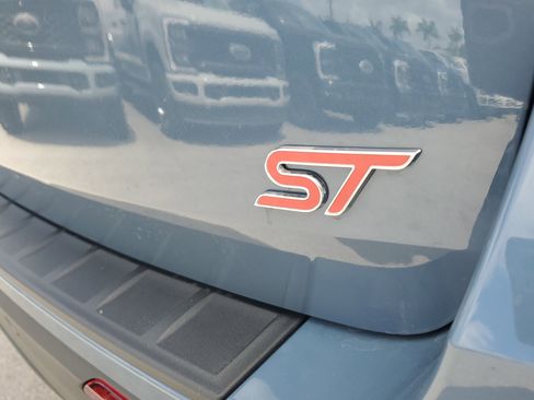 New 2026 Ford Explorer ST image 8