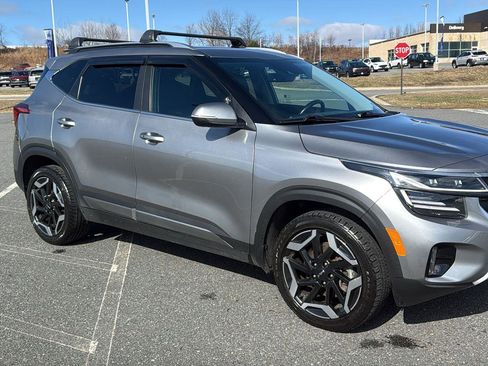 Used 2024 Kia Seltos SX image 2
