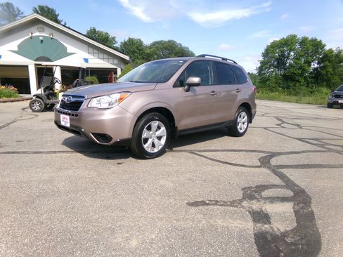 Used 2016 Subaru Forester 2.5i Premium w/ All-Weather Package image 30