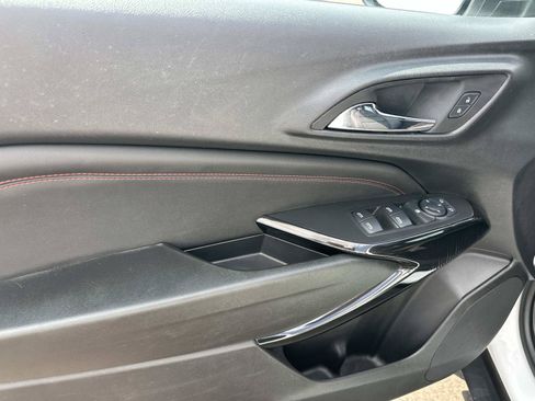 Certified 2024 Chevrolet Trax RS w/ Sunroof Package FWD image 14