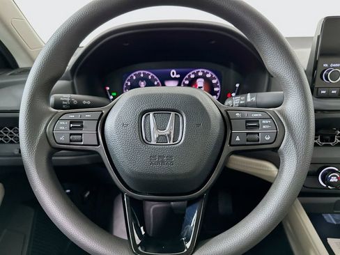 Used 2025 Honda Accord LX image 18