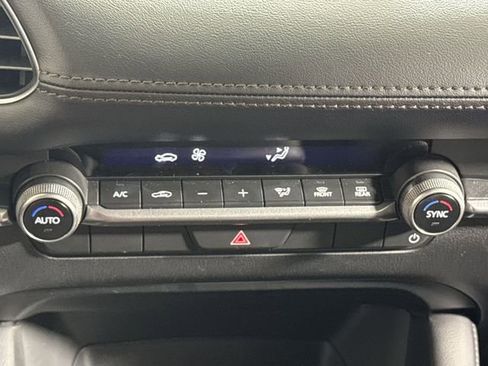 Certified 2025 MAZDA MAZDA3 s Sport image 24