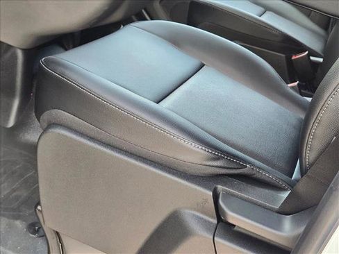 New 2026 Ford Transit 250 148 Medium Roof w/ Load Area Protection Package image 4