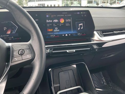Certified 2025 BMW X2 xDrive28i AWD/4WD image 6