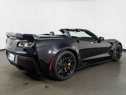 Used 2017 Chevrolet Corvette Z06 w/ Z07 Performance Package image 8