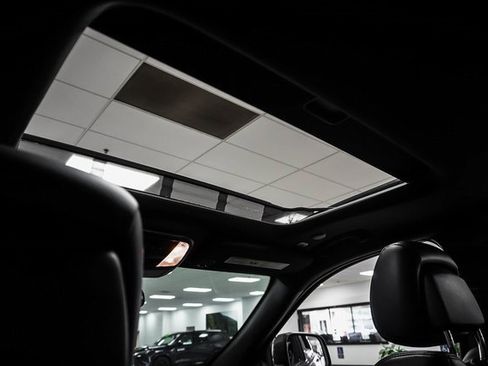 Used 2021 Jeep Grand Cherokee Laredo X image 21