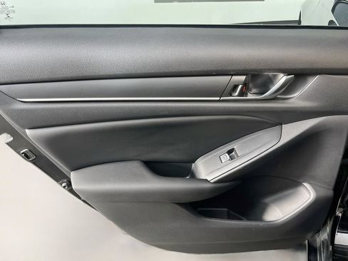 Used 2021 Honda Accord Sport image 28