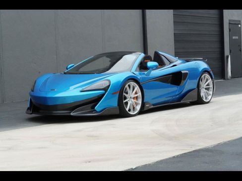 Used 2020 McLaren 600LT Spider RWD image 1