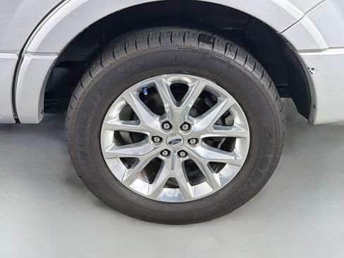 Used 2015 Ford Expedition Limited w/ Equipment Group 301A image 36