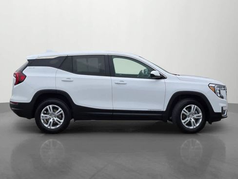 Used 2024 GMC Terrain SLE AWD/4WD image 7
