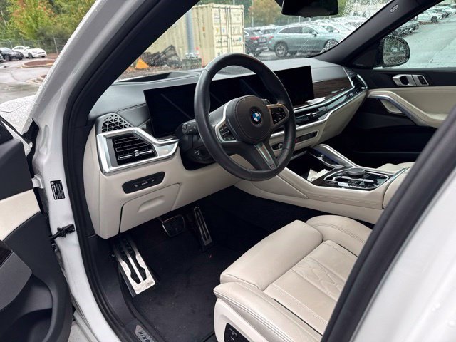 Used 2024 BMW X6 xDrive40i w/ Premium Package AWD/4WD image 16