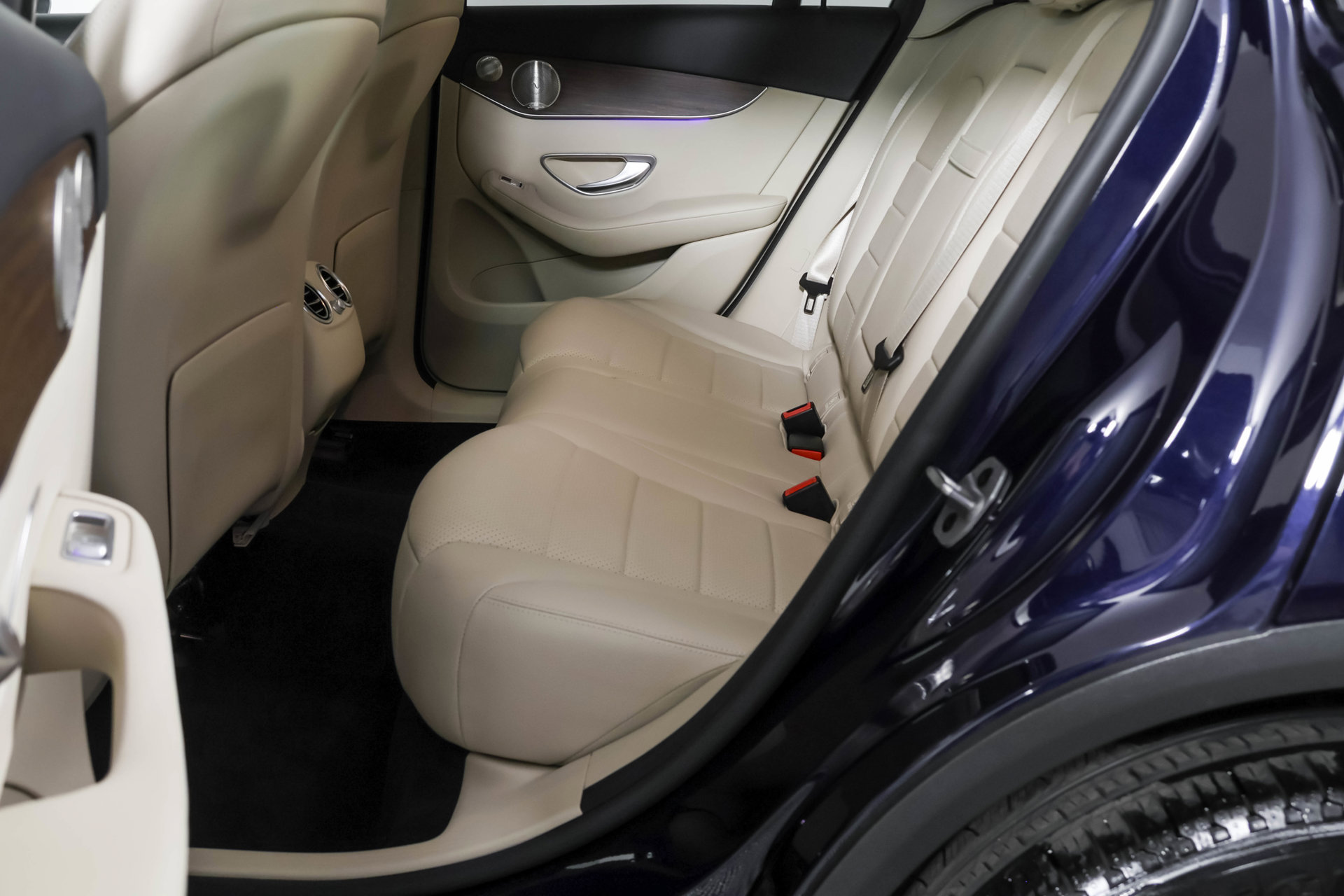 Used 2021 Mercedes-Benz GLC 300 4MATIC image 36