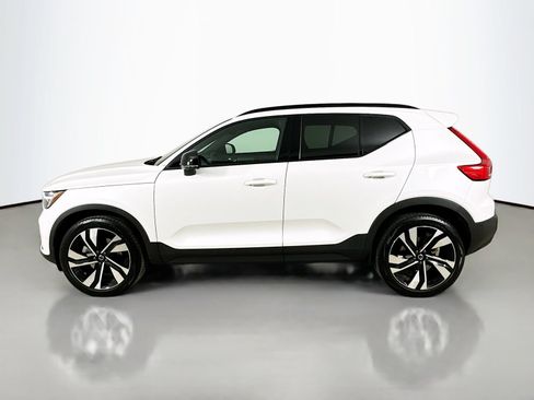 Used 2024 Volvo XC40 B5 Ultimate w/ Climate Package AWD/4WD image 8