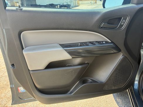 Used 2019 Chevrolet Colorado W/T w/ WT Convenience Package AWD/4WD image 14