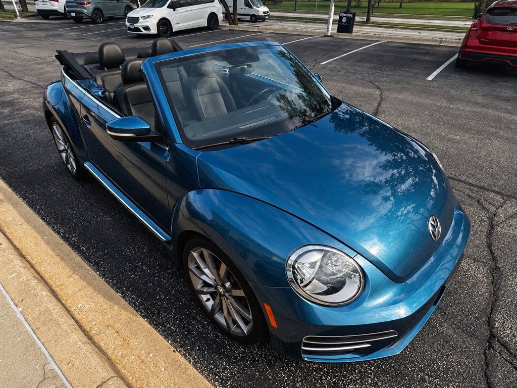 Used 2018 Volkswagen Beetle 2.0T S FWD image 9
