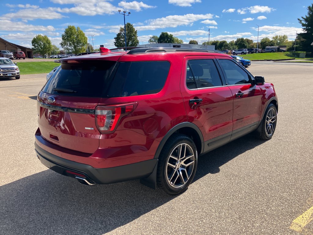Used 2017 Ford Explorer Sport w/ Equipment Group 401A AWD/4WD image 7
