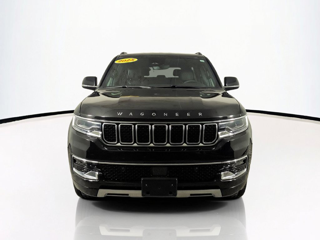 Used 2025 Jeep Wagoneer Series II w/ 8-Passenger Seating Package AWD/4WD image 3