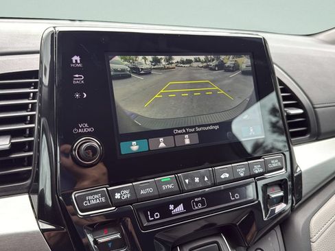 Used 2024 Honda Odyssey EX-L image 18