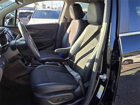 Used 2022 Buick Encore Preferred w/ Safety Package image 12