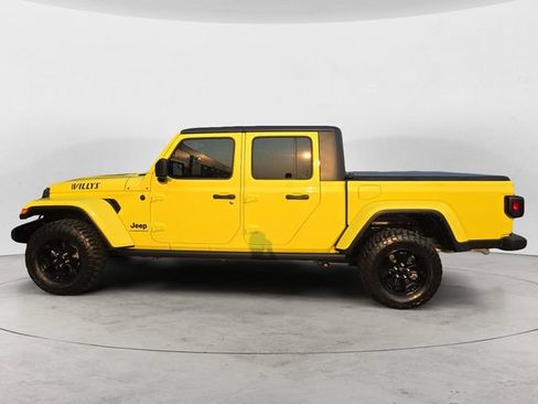 Used 2023 Jeep Gladiator Sport AWD/4WD image 8